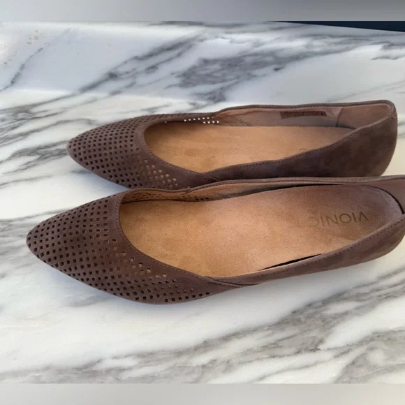 Vionic Posey Flat - Picture 3 of 10